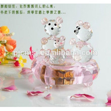 Boîte à musique en cristal rose d&#39;ours de nounours pour la faveur de mariage